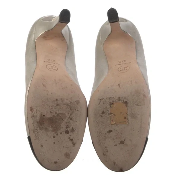 Chanel Pumps - Picture 4 of 4